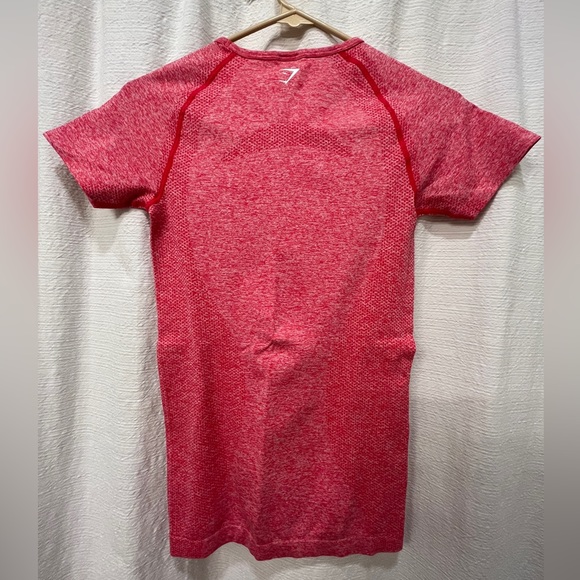 Gymshark hot pink tee - Picture 4 of 4